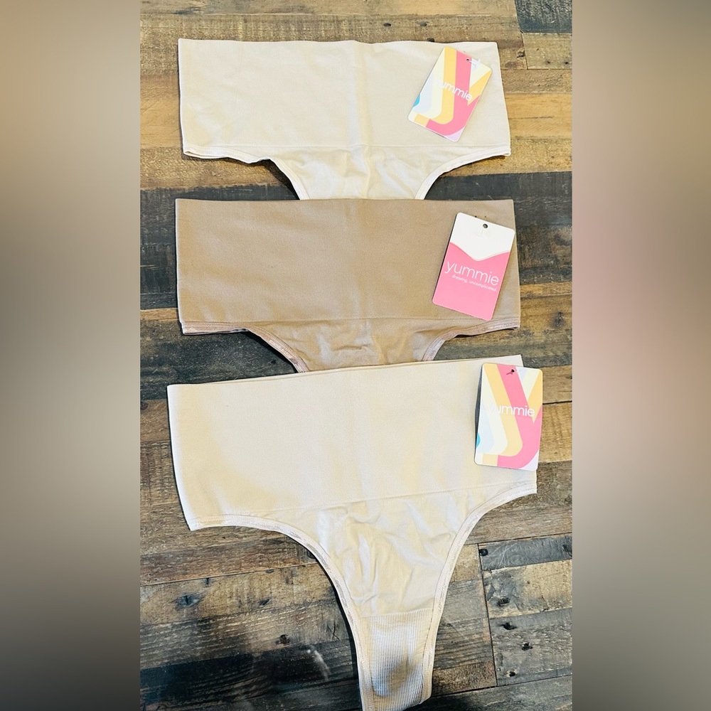 NWT- Yummie Ultralight Shaping Thong Seamless- 3 Pairs M/L from Bloomingdale’s